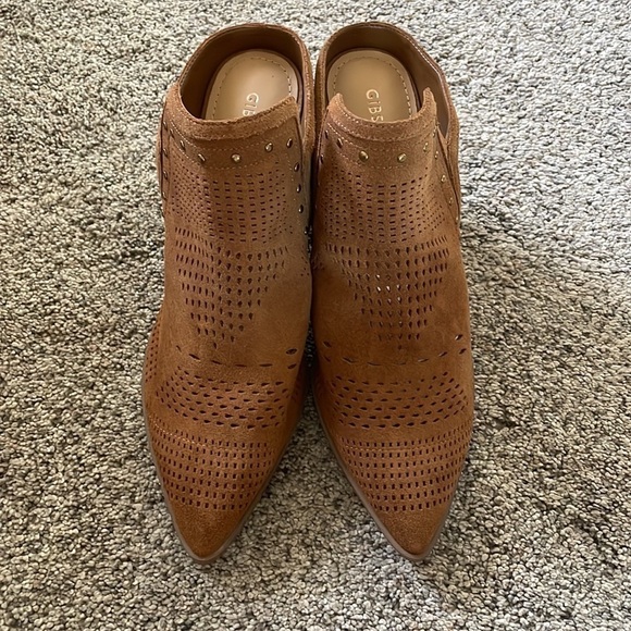 Gibson Latimer suede booties 8.5 - Picture 4 of 6